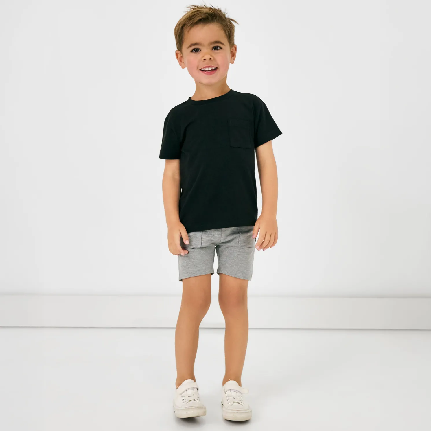 Black Relaxed Pocket Tee