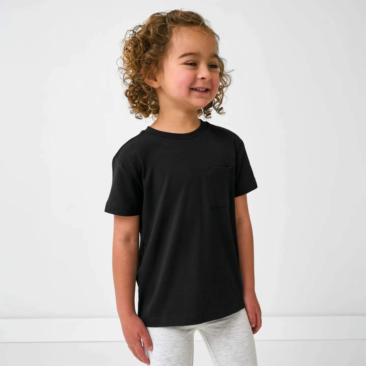 Black Relaxed Pocket Tee