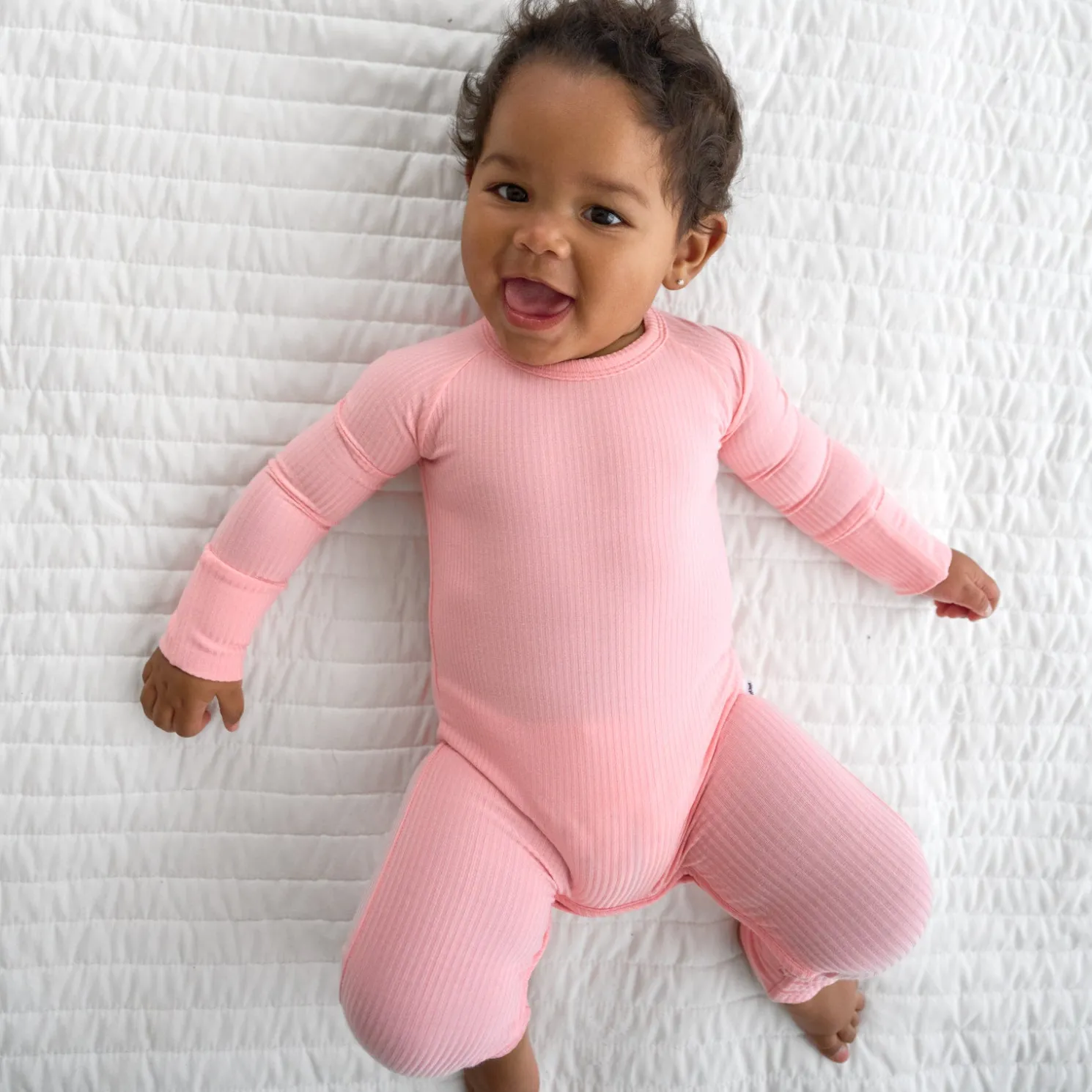 Bubblegum Ribbed Crescent Zippy