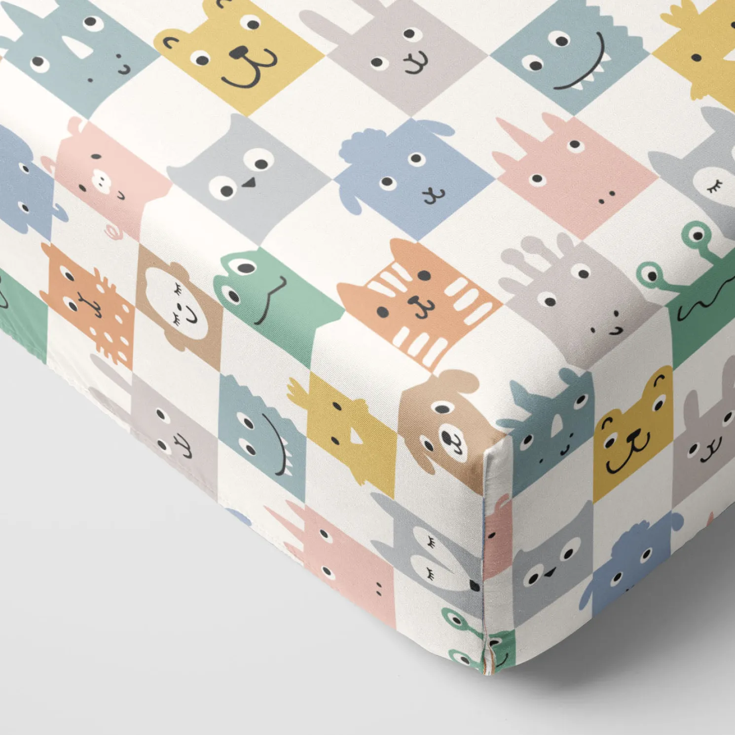 Check Mates Fitted Crib Sheet