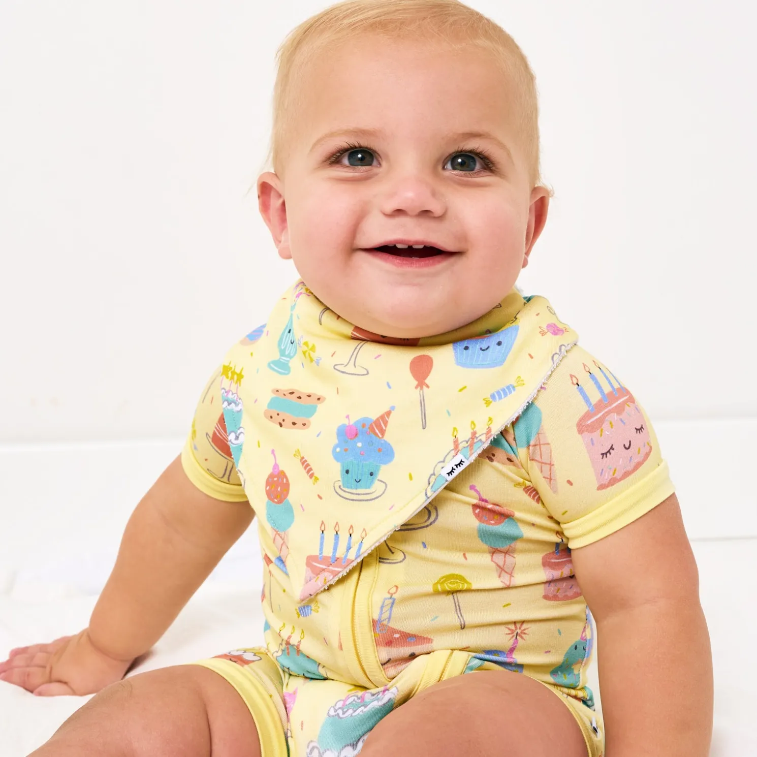 Frosted Fun Bandana Bib