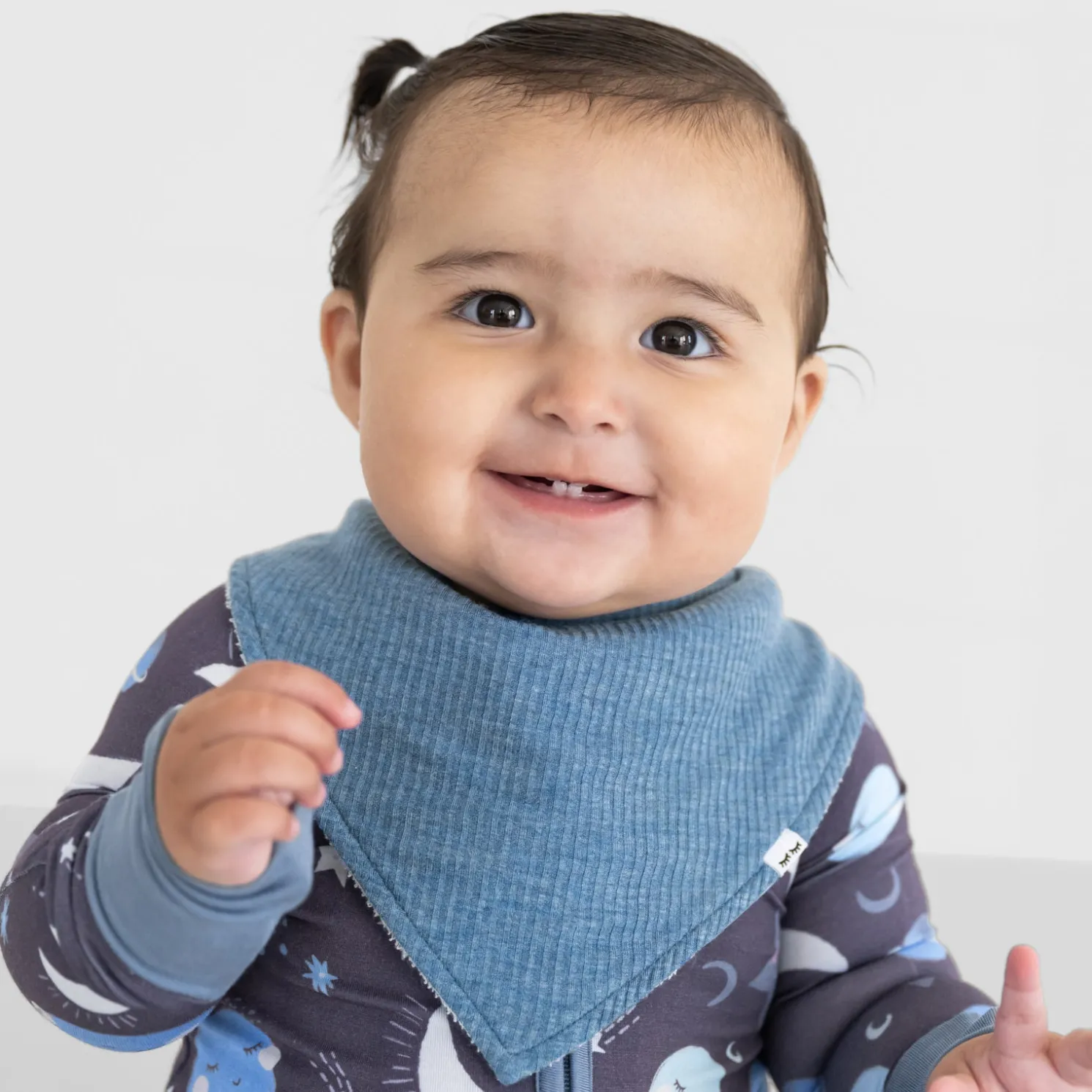 Heather Blue Ribbed Bandana Bib