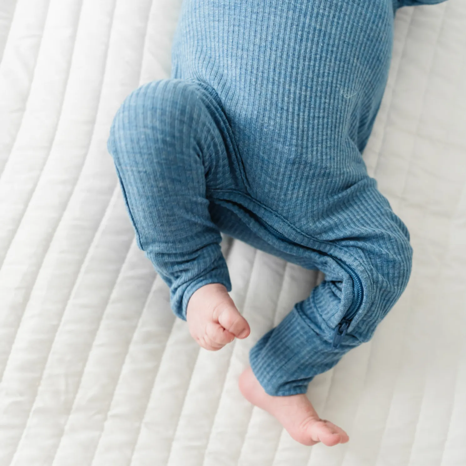 Heather Blue Ribbed Crescent Zippy