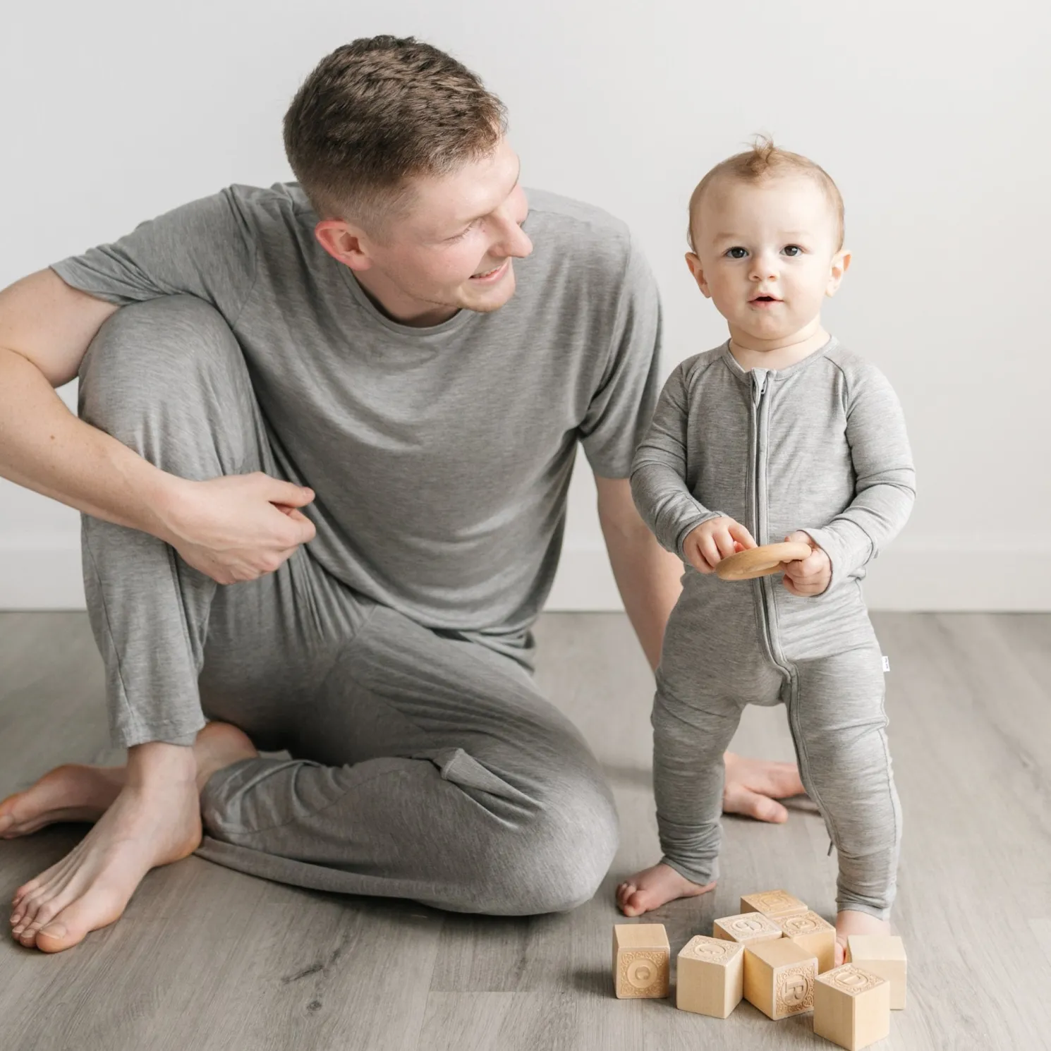 Heather Gray Men's Short Sleeve Pajama Top
