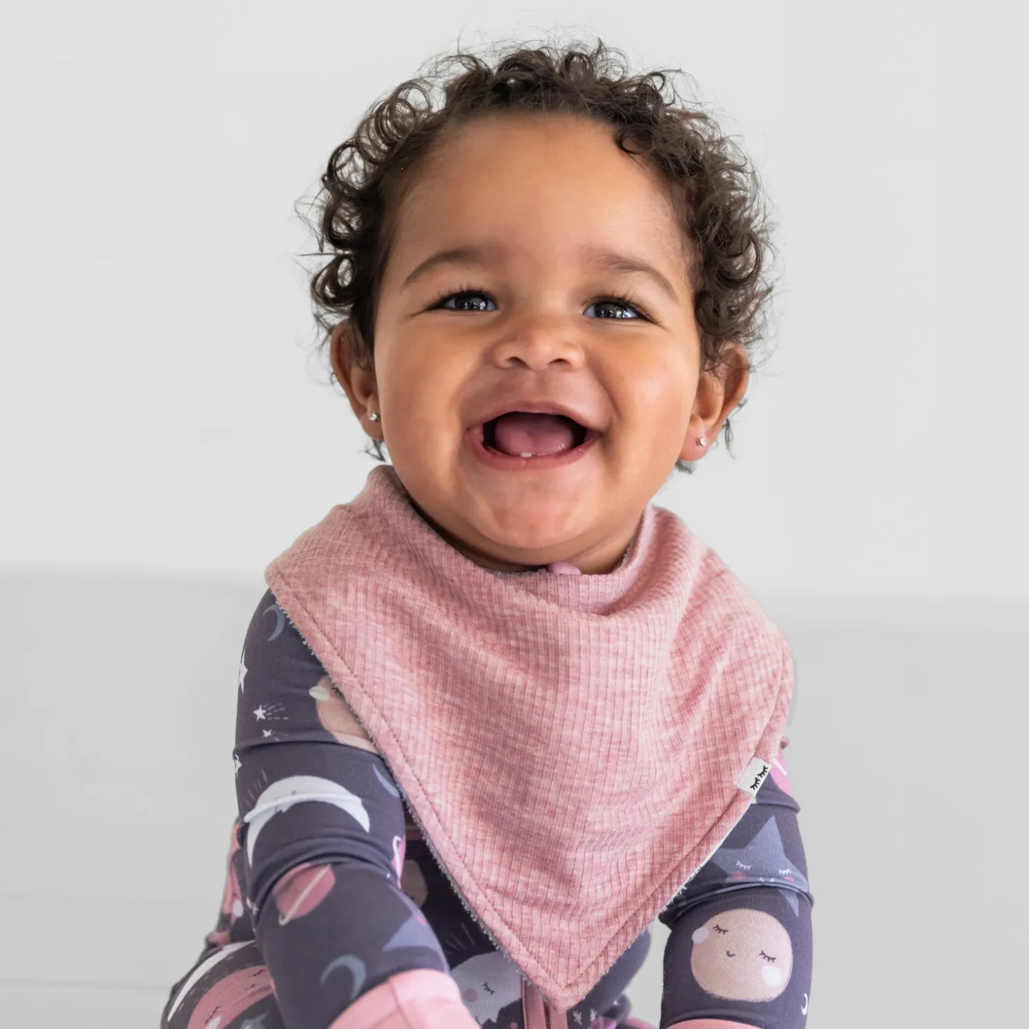 Heather Mauve Ribbed Bandana Bib