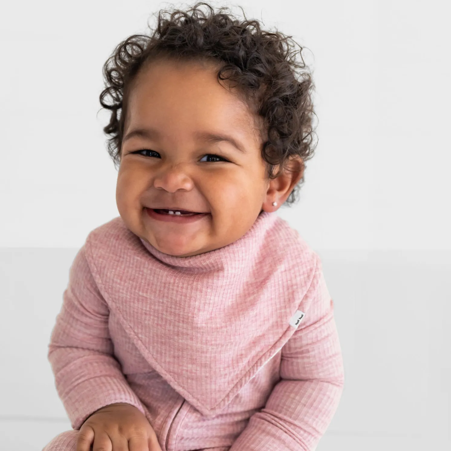 Heather Mauve Ribbed Bandana Bib