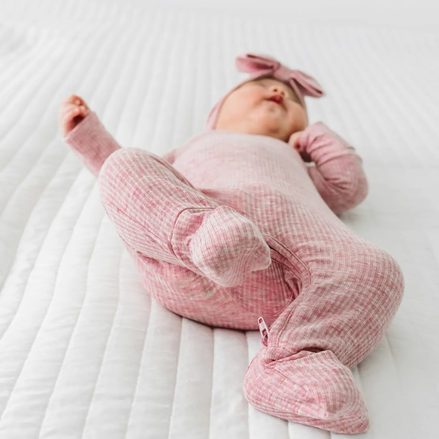 Heather Mauve Ribbed Crescent Zippy