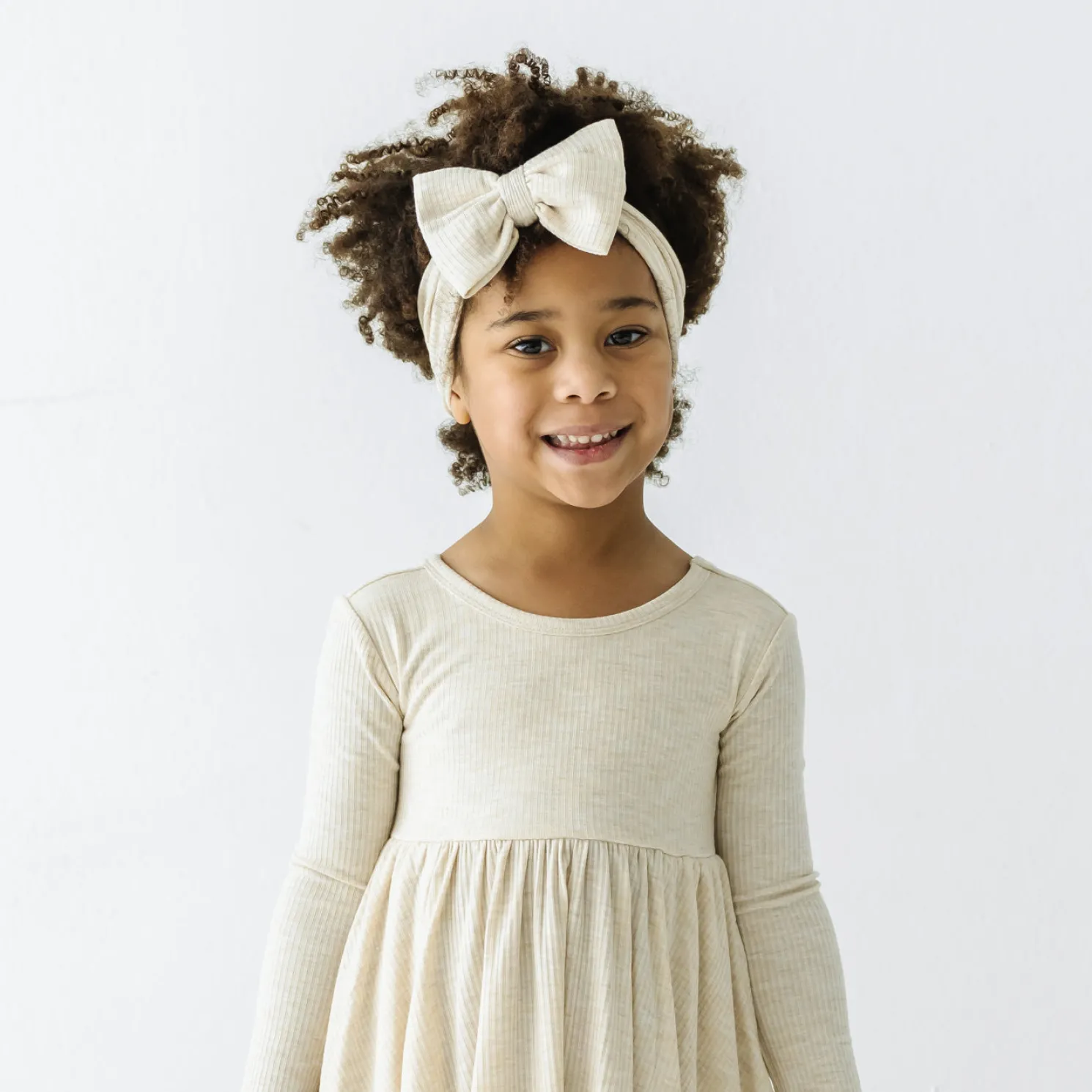 Heather Oatmeal Ribbed Luxe Bow Headband