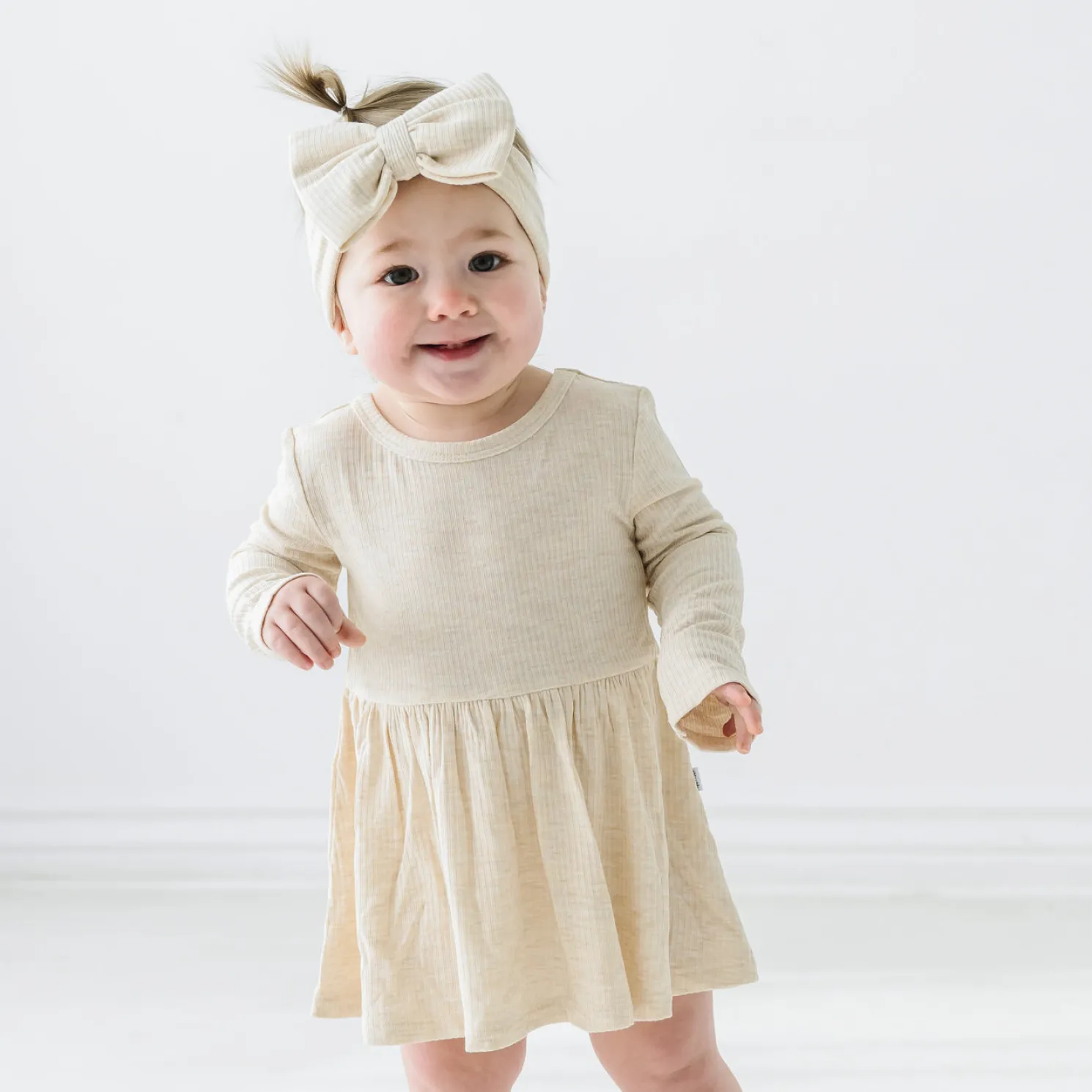 Heather Oatmeal Ribbed Luxe Bow Headband