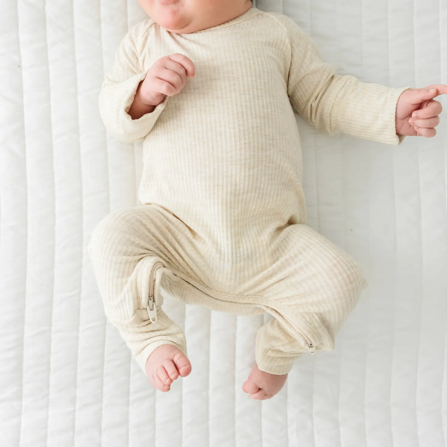 Heather Oatmeal Ribbed Crescent Zippy