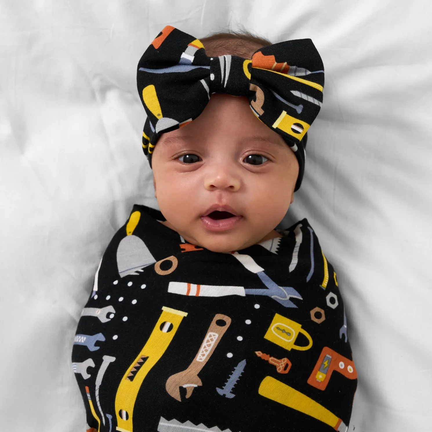 Little Builders Swaddle & Luxe Bow Headband Set