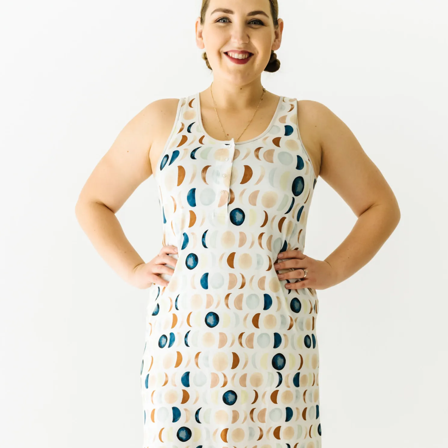 Luna Neutral Women's Sleeveless Nightgown