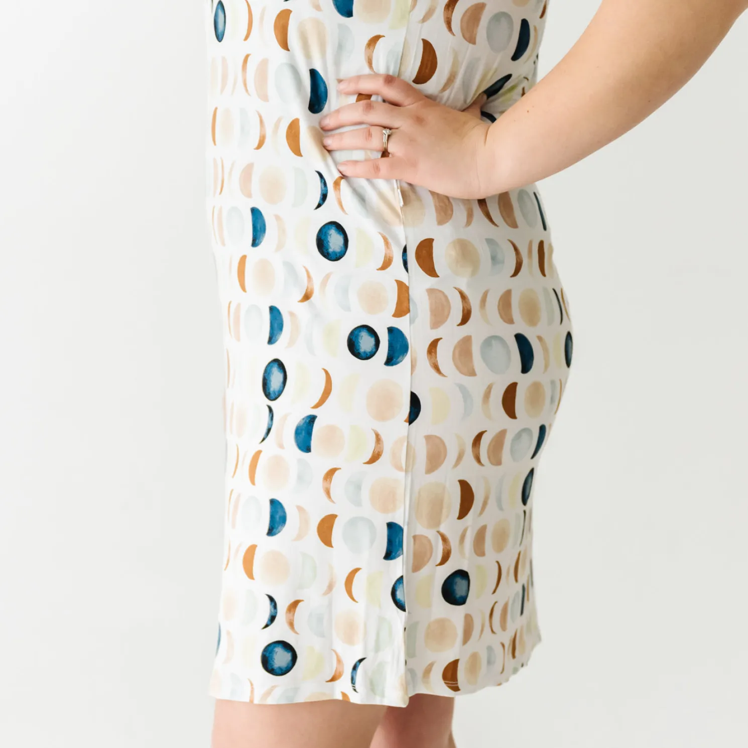 Luna Neutral Women's Sleeveless Nightgown