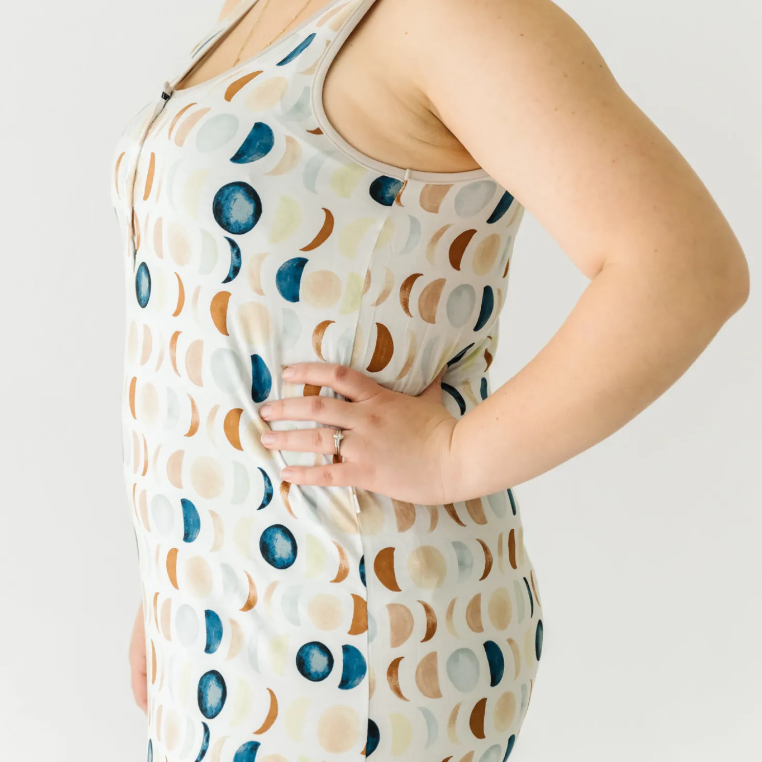 Luna Neutral Women's Sleeveless Nightgown