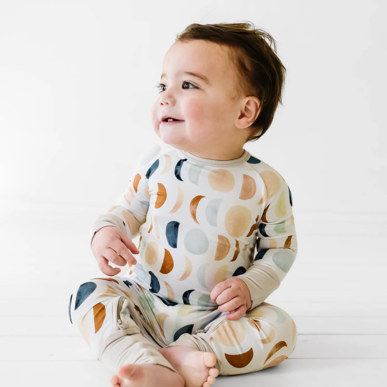 Luna Neutral Crescent Zippy