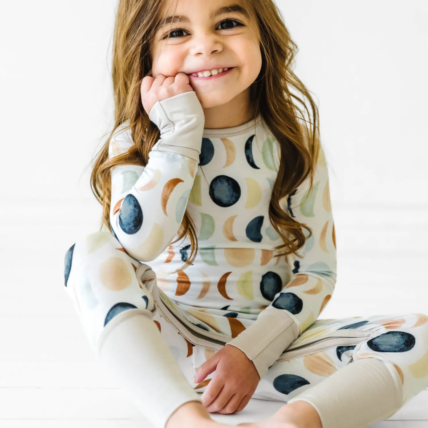 Luna Neutral Crescent Zippy