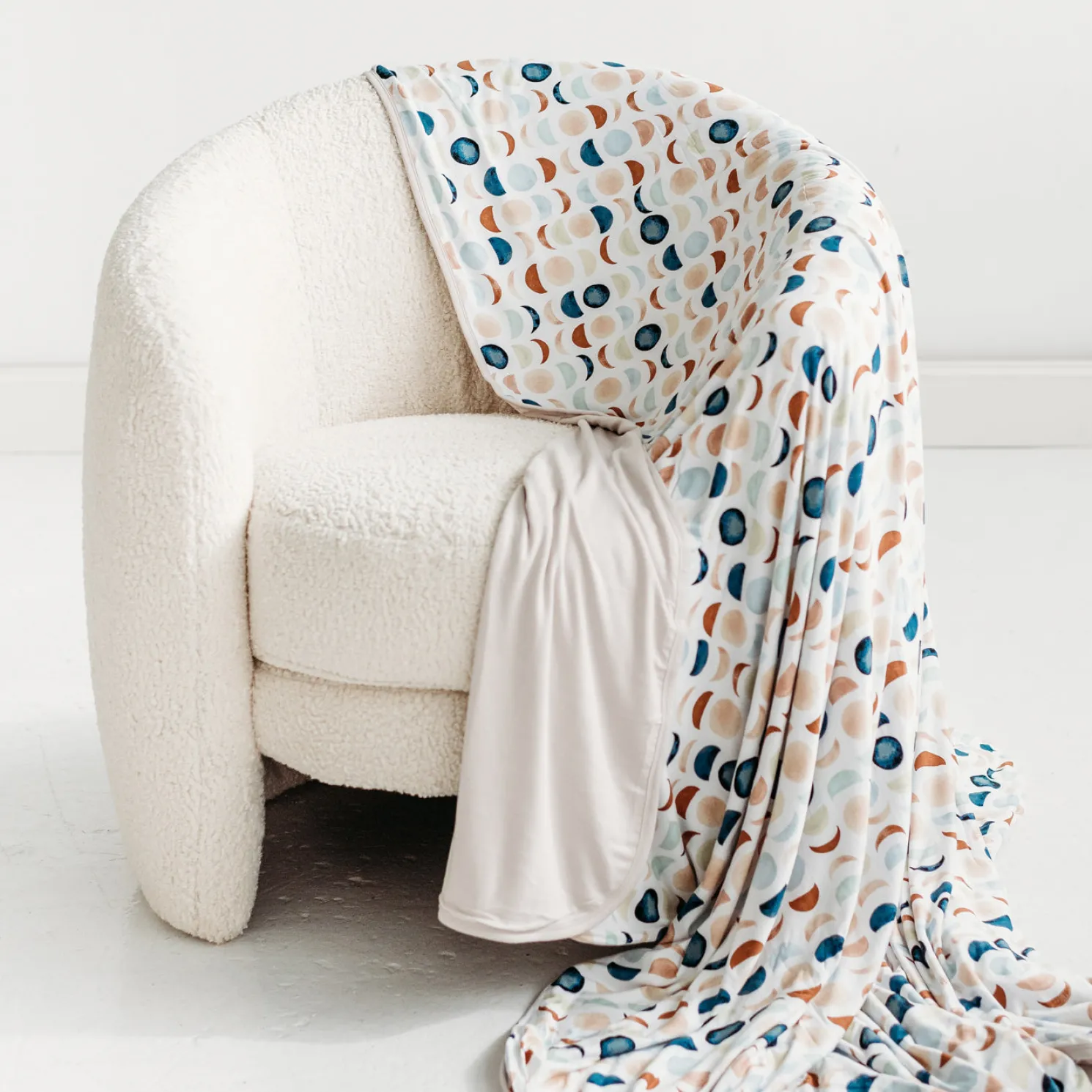 Luna Neutral Oversized Cloud Blanket®