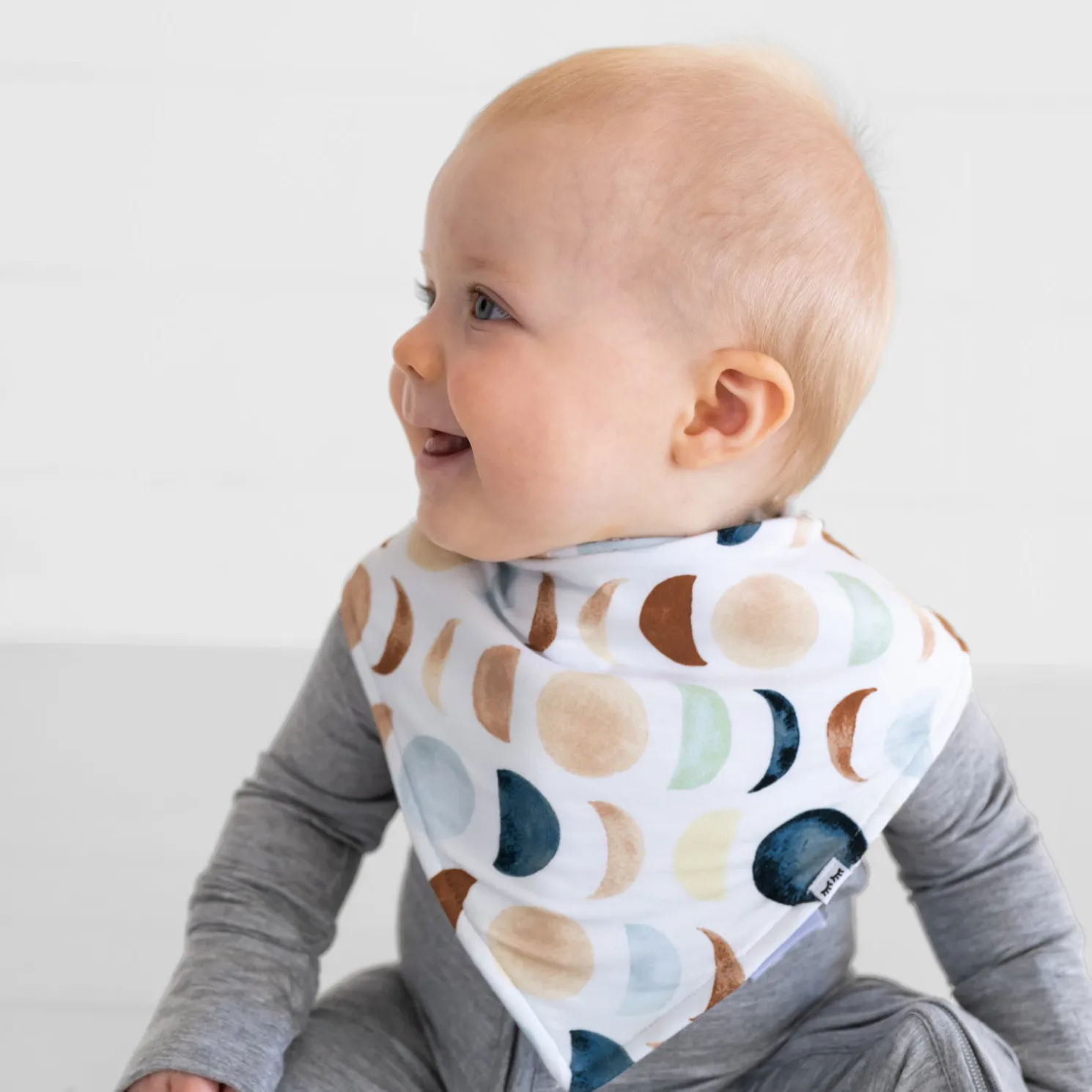 Luna Neutral Bandana Bib