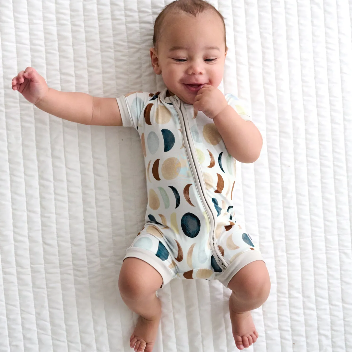 Luna Neutral Shorty Zippy