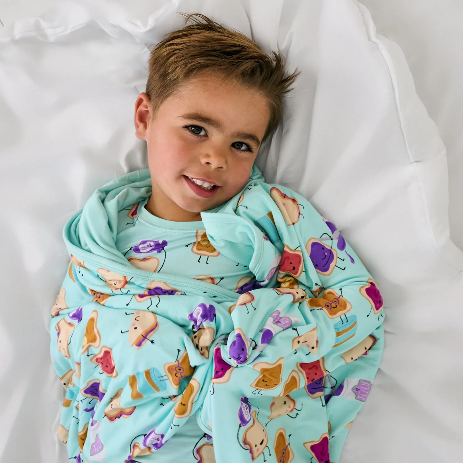 Lunch Buddies Large Cloud Blanket®