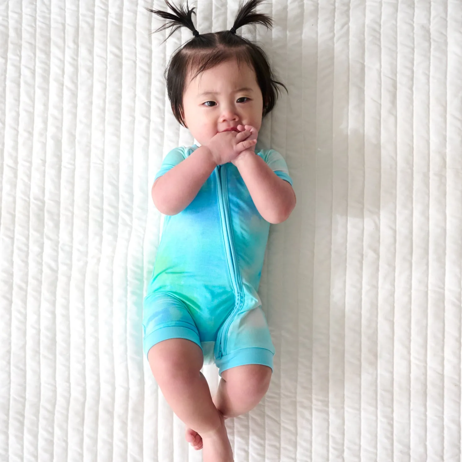 Tidepool Watercolor Shorty Zippy