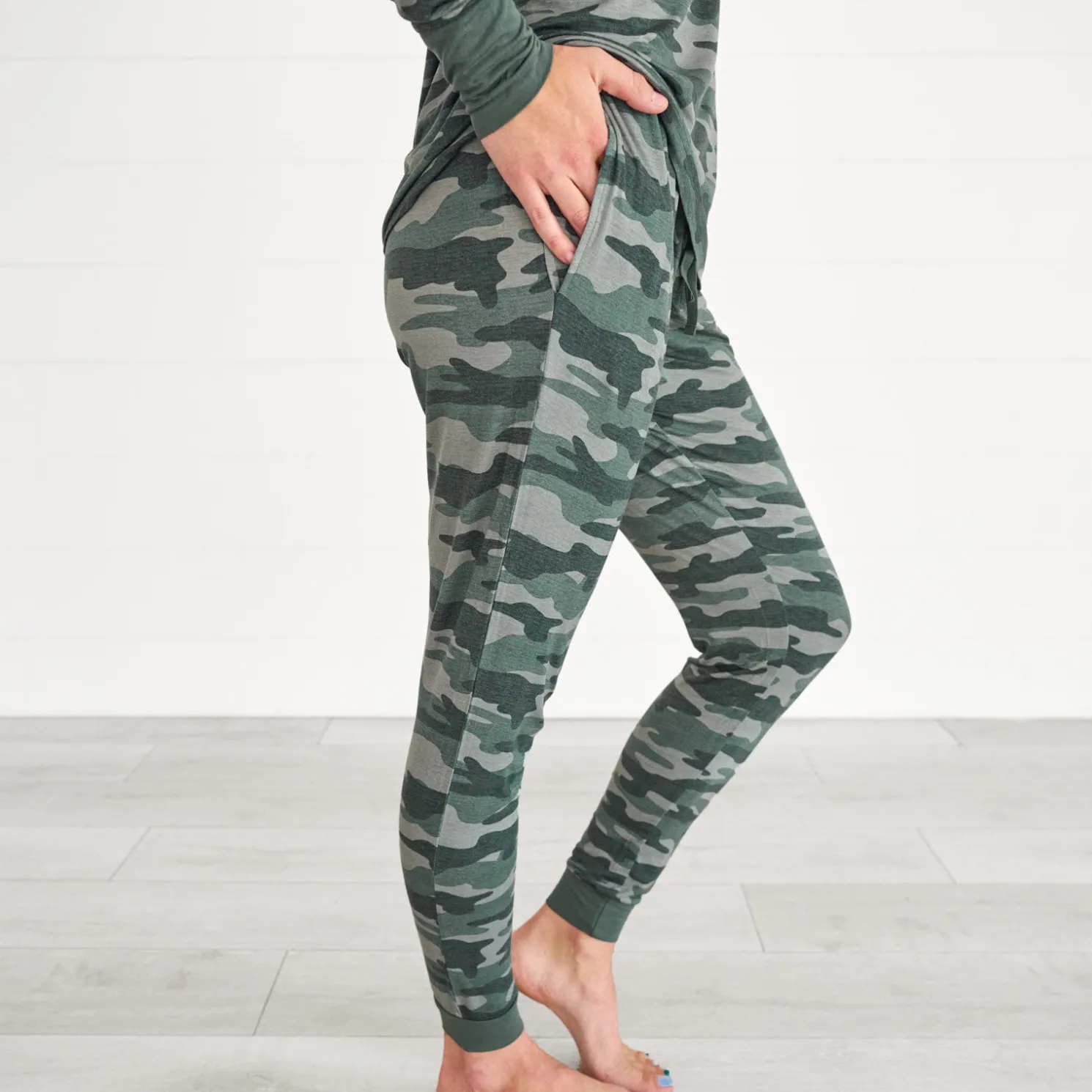 Vintage Camo Women's Pajama Pants