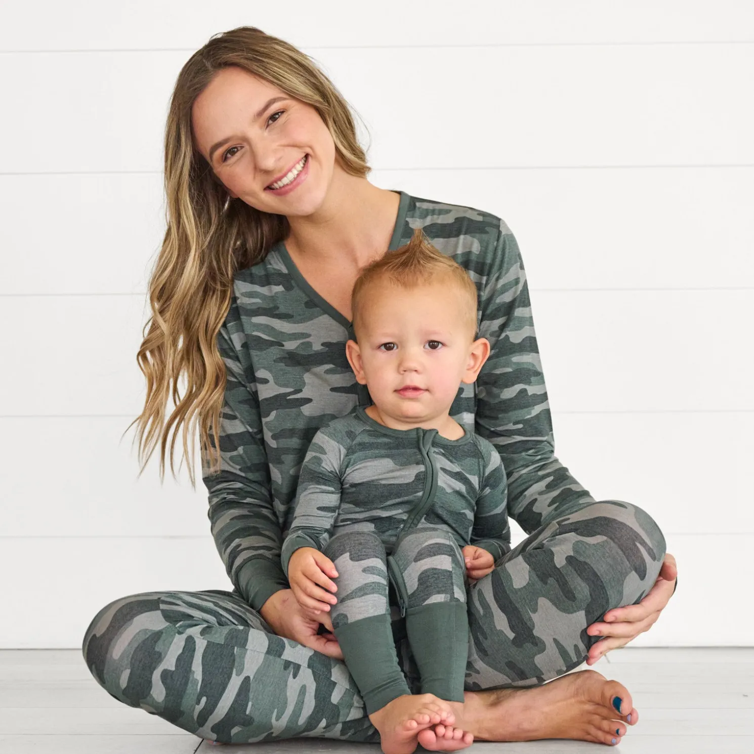 Vintage Camo Women's Pajama Pants