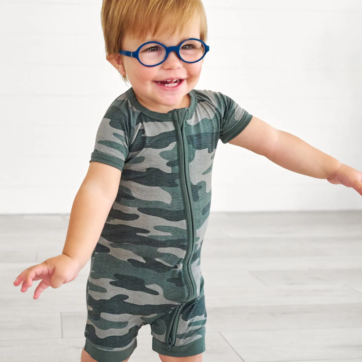 Vintage Camo Shorty Zippy