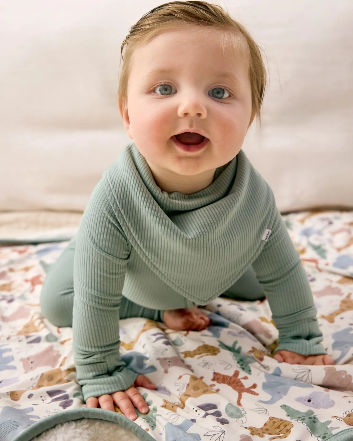 Willow Ribbed Bandana Bib